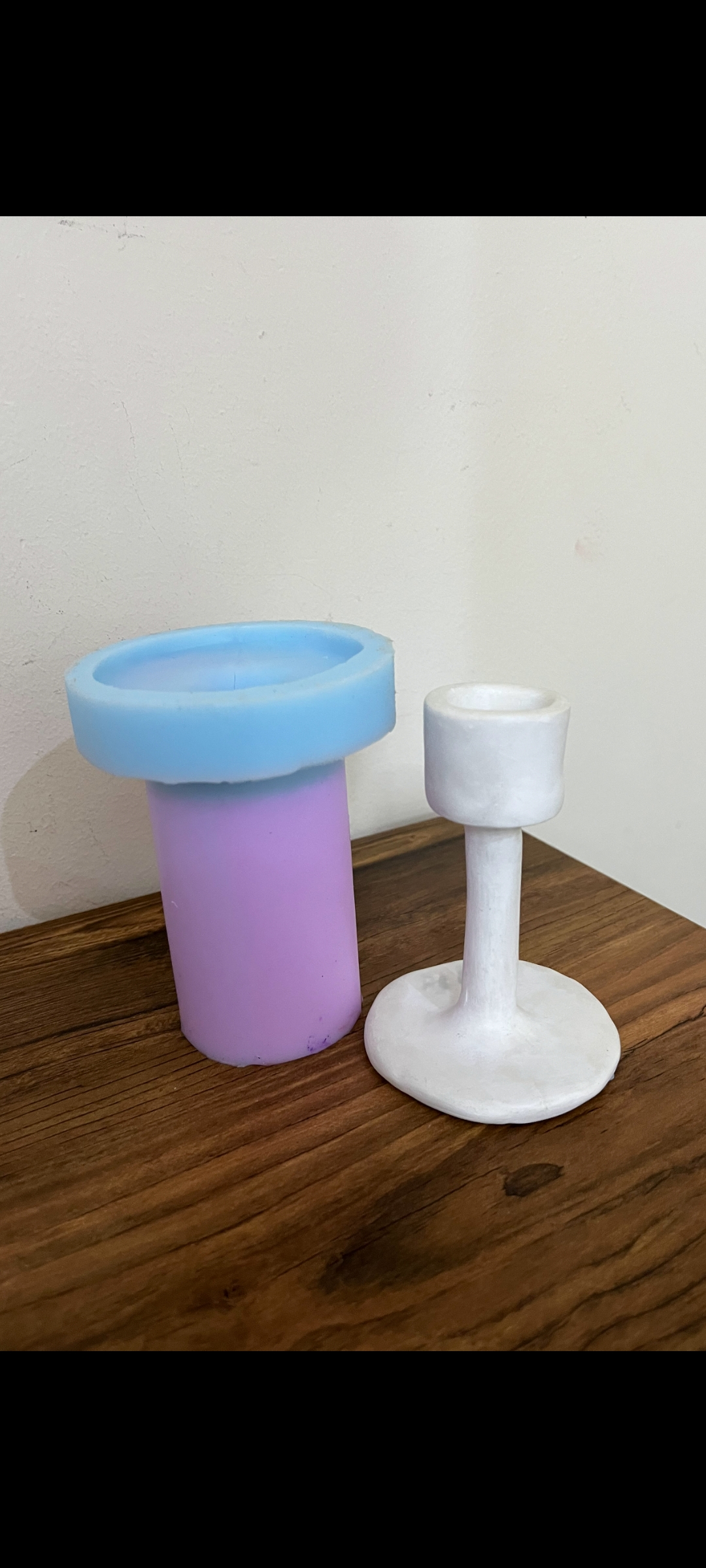 قالب سیلیکونی جاشمعی پایه دار دفرمه تک